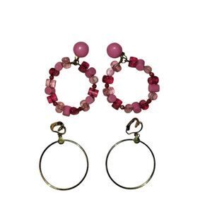 2 pairs of vintage clip on earrings